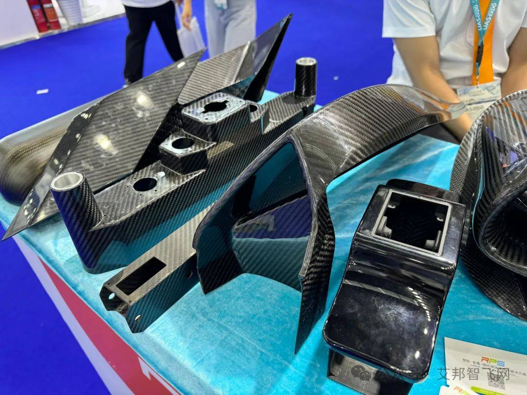 復(fù)材真空成型工藝